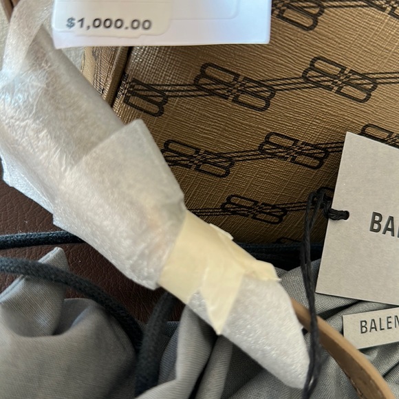 Balenciaga Crossbody (unisex) - Picture 6 of 16